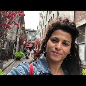 Meet your Posher, Dorina